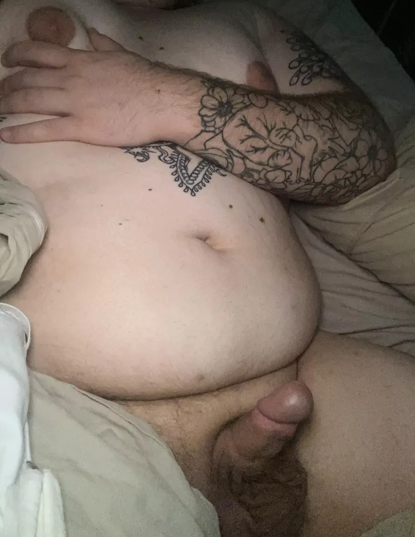 I don’t want to leave my warm bed 😩 by hadeansea