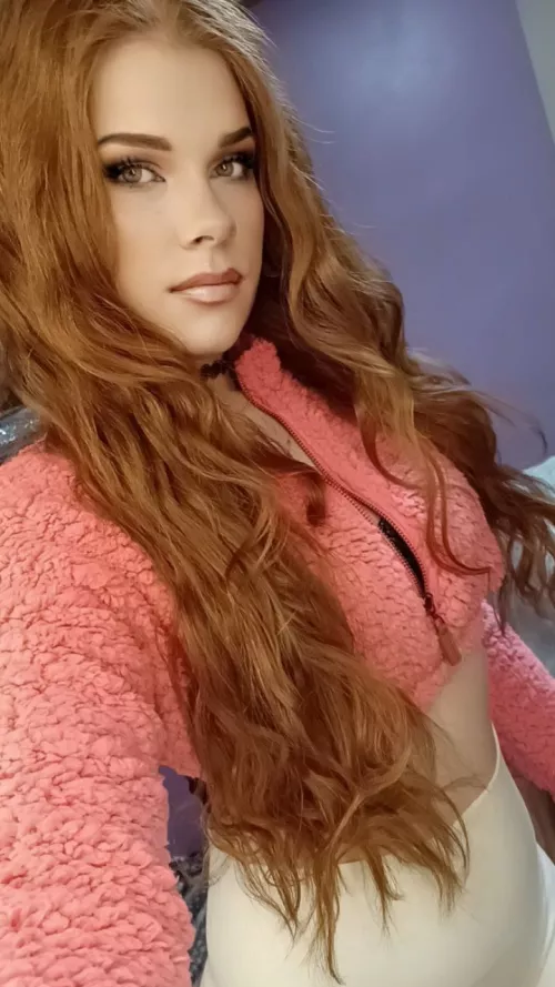 It is so unfortunate you'll never be able to turn down the feeling you get when you send your money to a Redheaded Findomme that you're trying desperately to get the attention of. You know I'm worth more than that. Send nicely.  by FindomPhoenixRuinsMe