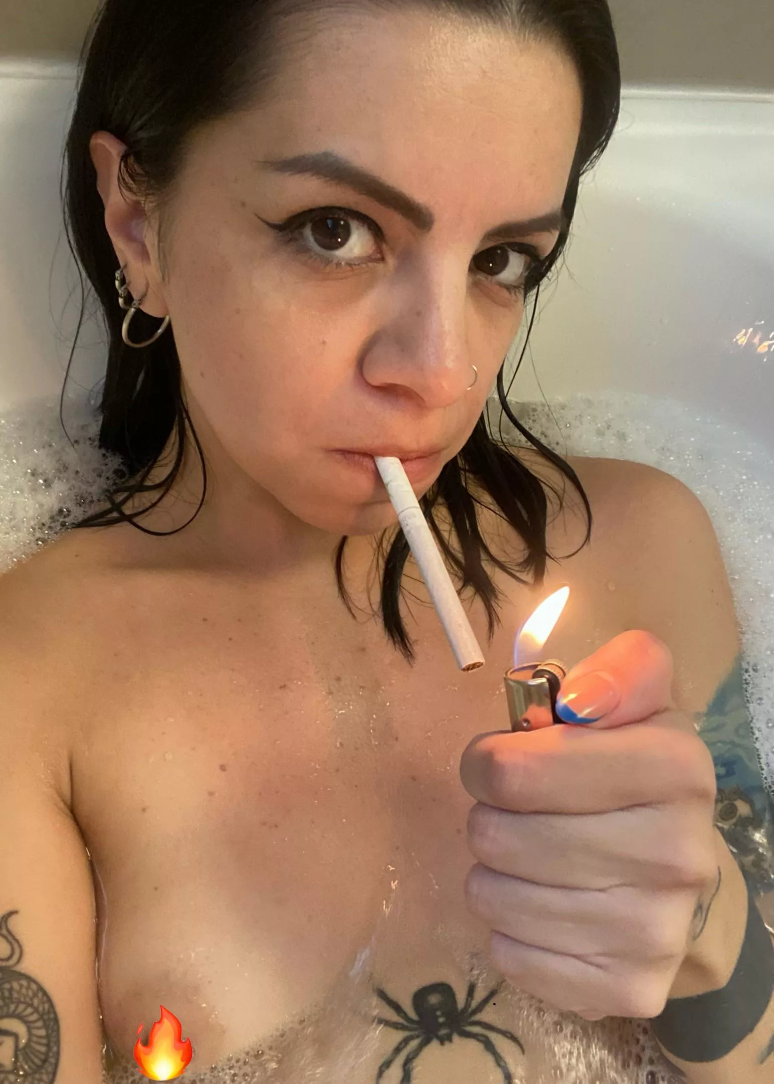 You, me & a bathtub, sharing a cigarette  posted by zoepixie_