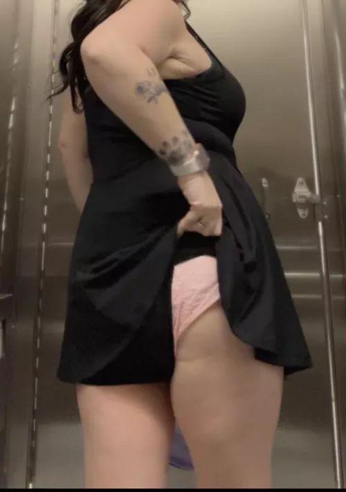 Risky in the Airport  by lilbarefootprincess