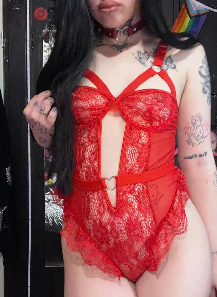 Am I small enough to fit into your plans this week ;) posted by duckode