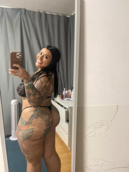 I'll show you my pussy the first time we meet. What are you gonna do with it
 by Internal-Skill-4699