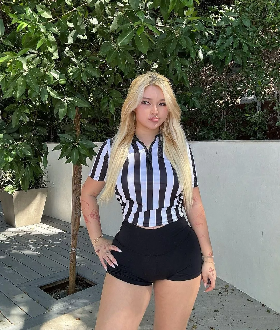 Can you handle my curves? posted by Advanced-Owl3733