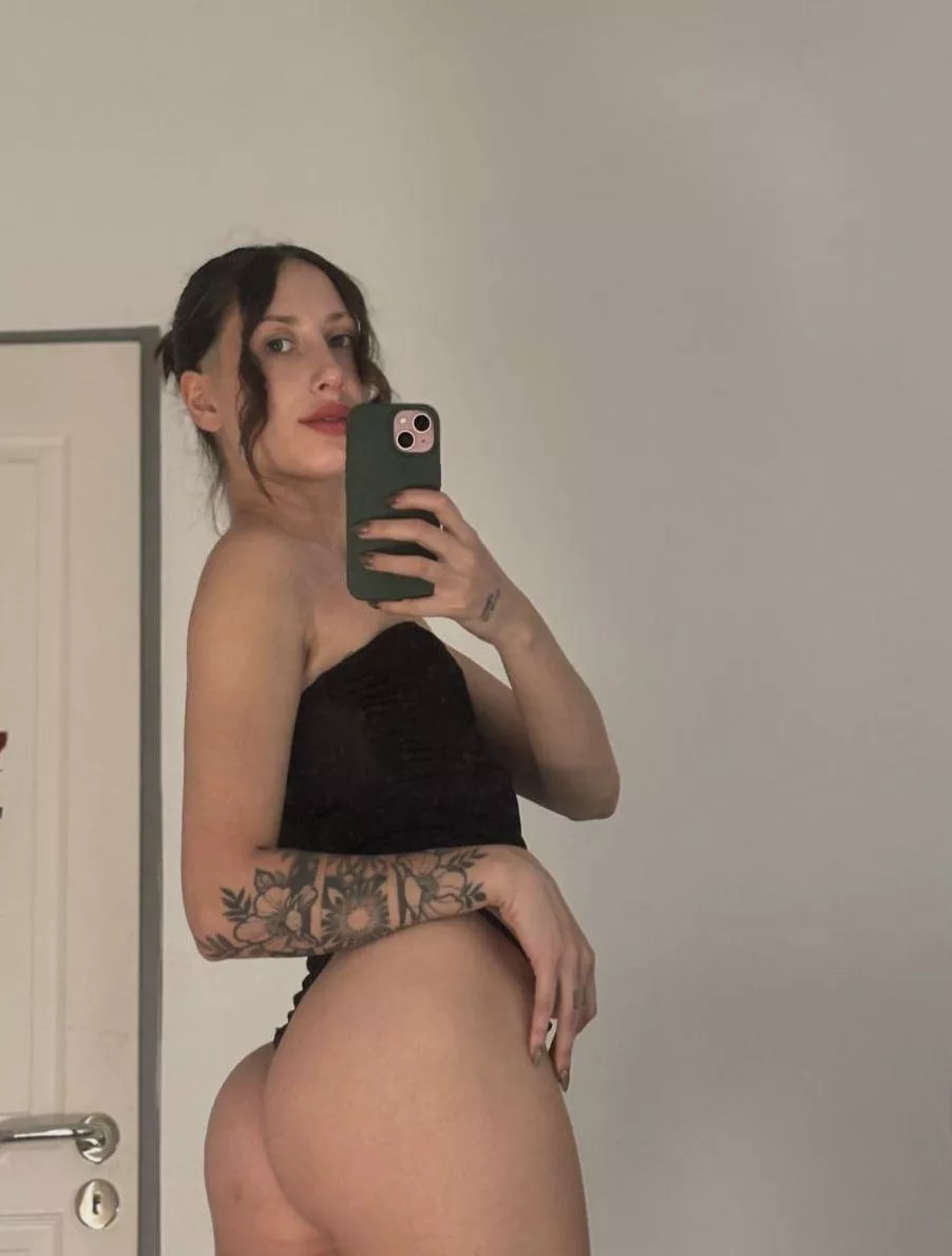 Hope your day is fantastic posted by LustyPrincess_