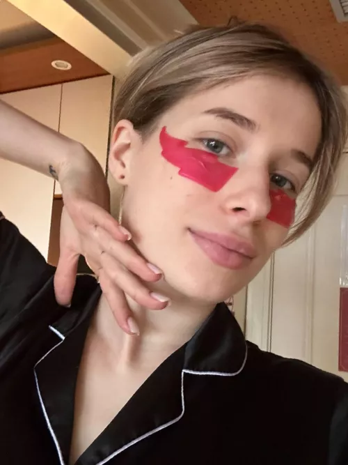 I smile at you
 by Roseleostar