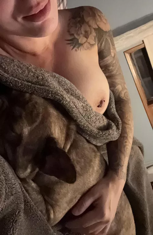 if you're over 30 and have a dadbod say hi by NakedNeighbour1985