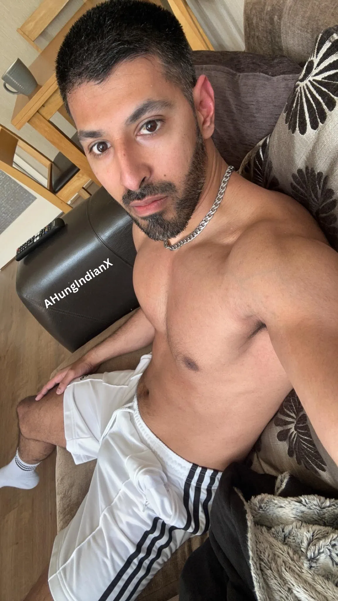 33 UK. XL looking for hot guys to trade with. SC: AHungIndianX posted by NWLondonLad