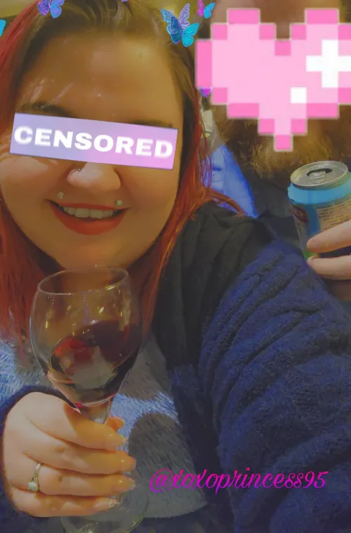 Be a good pet and send Mommy $40 for dinner. My man is taking me out, and you cucks are paying. by princesslexxx95