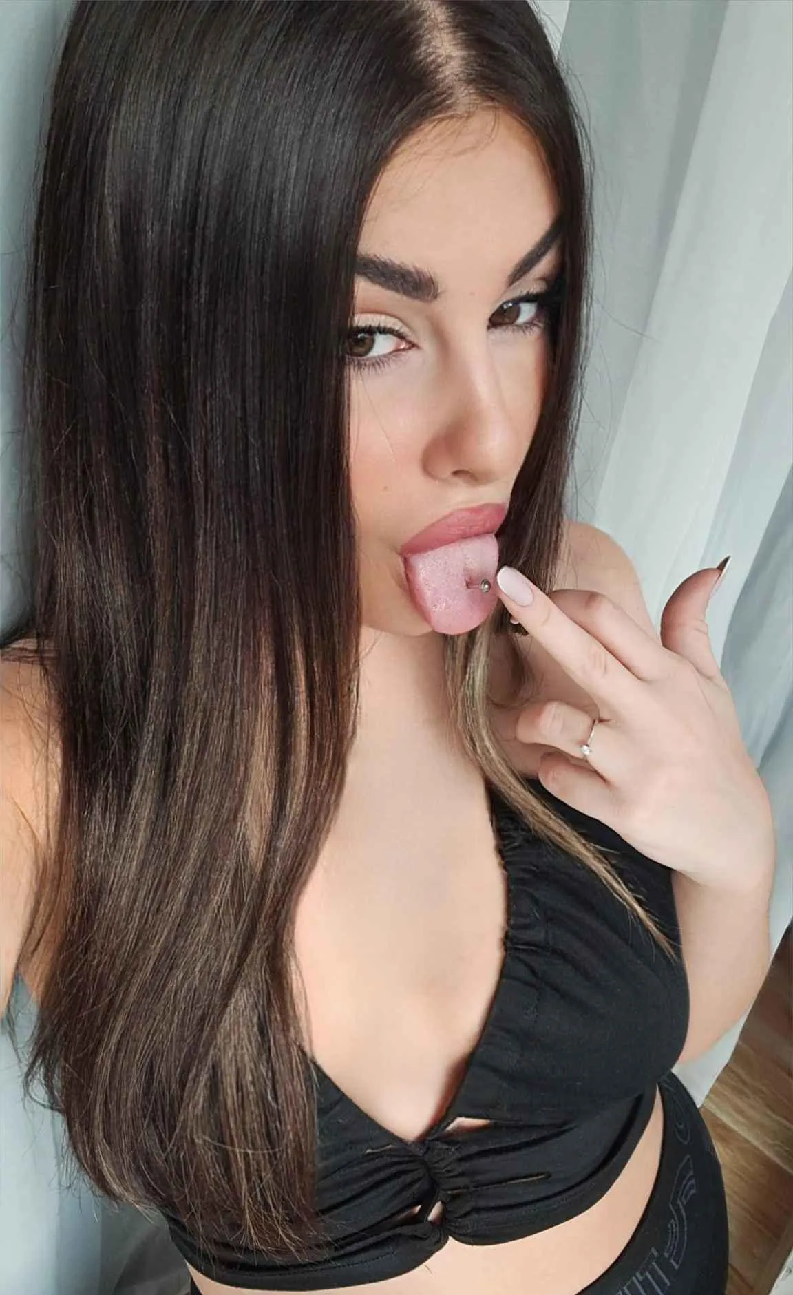 Good morning sluts posted by ArabellaStonne