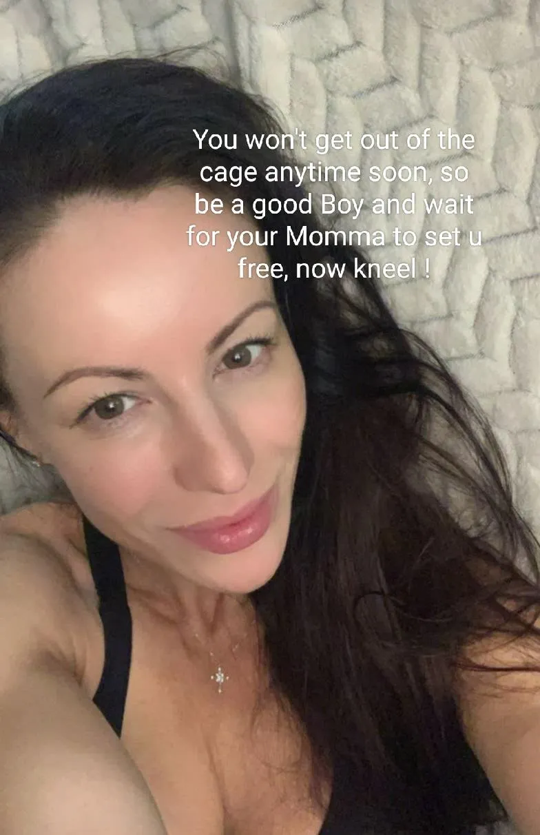 Im looking at that tiny Dick, and i dont even want to touch it, but u can watch posted by fruitypetalqueen