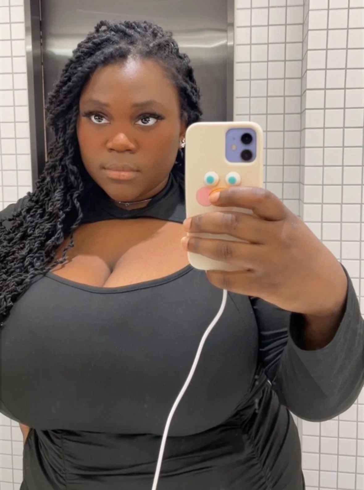 made you look. posted by _ulovelili