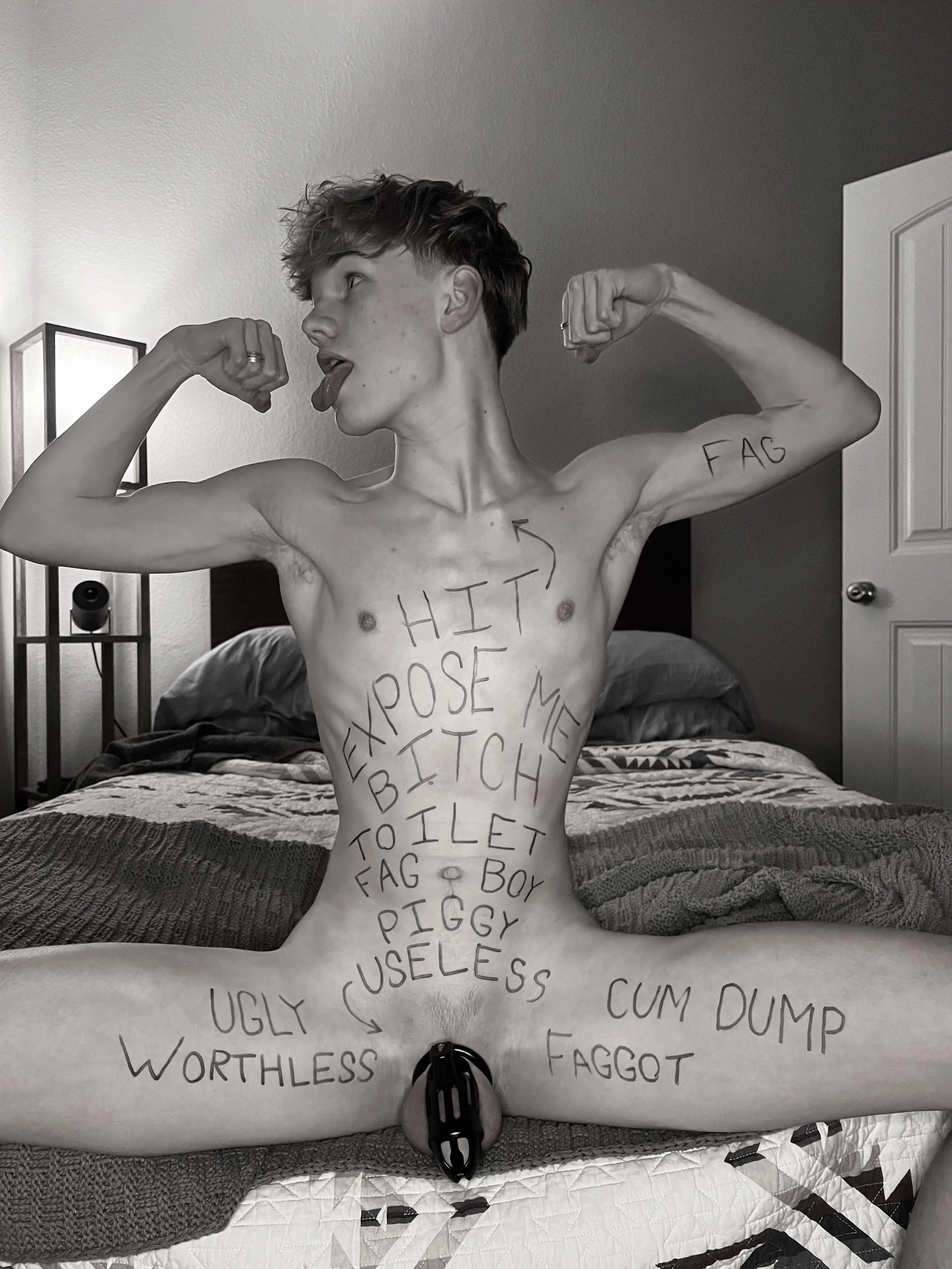 can’t help but love this pic posted by sluttybttmboy