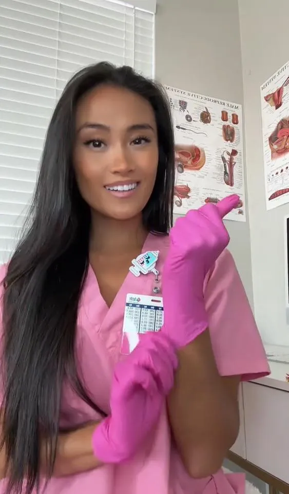 Getting ready for my shift posted by nursesunshinexo