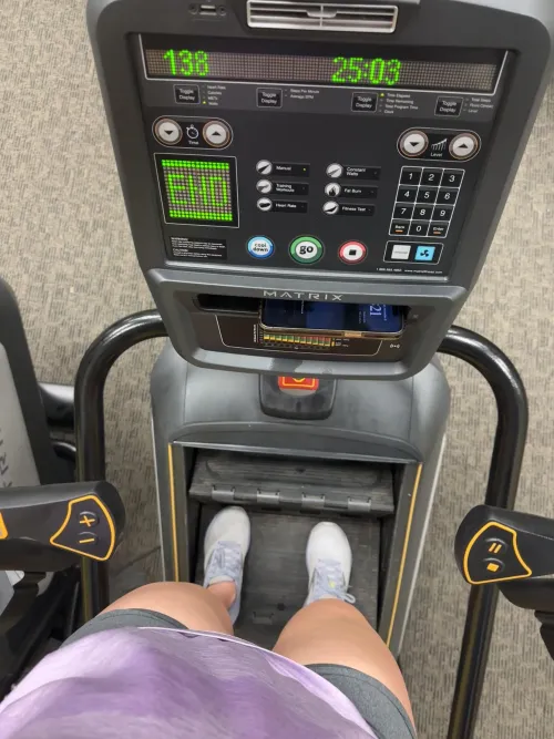 had a nice lil quickie this AM by cumwcourt