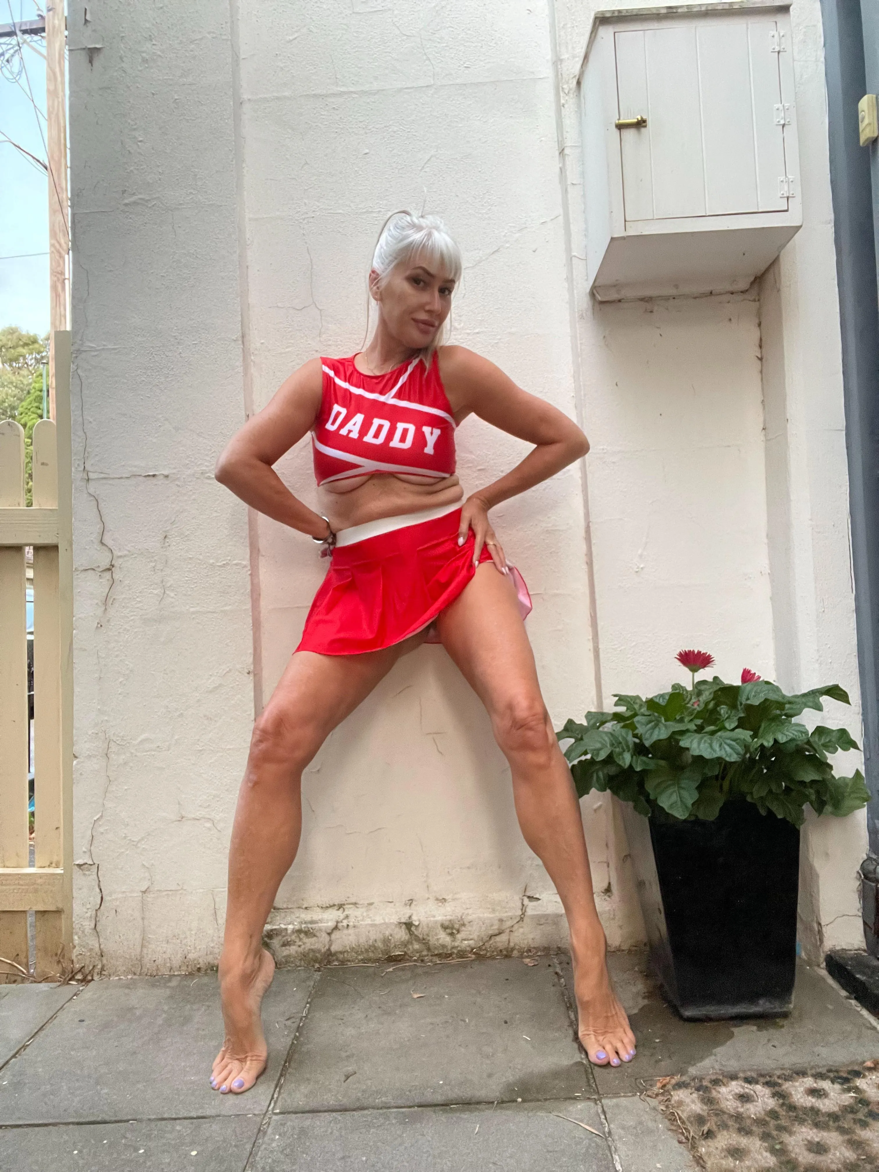 Happy Super Bowl Sunday …. I’m cheering for your team posted by TheGoldenGilf