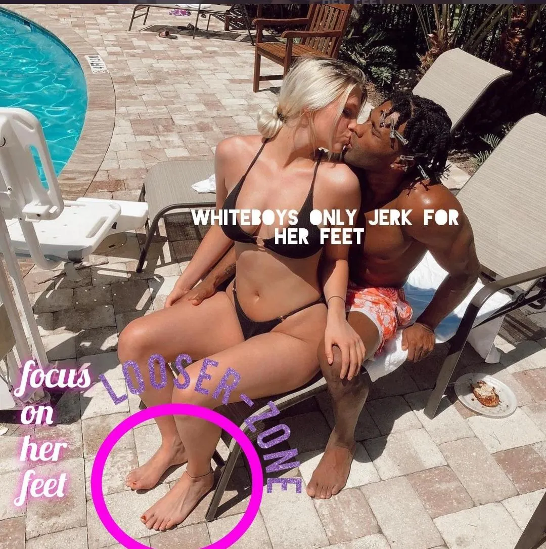 only feet posted by [deleted]