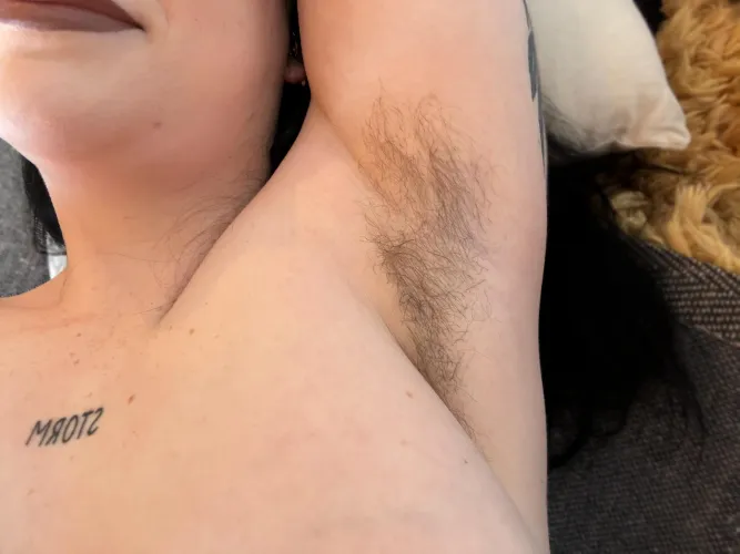 she's a 10 but she likes having her armpits licked by otherarcticharl