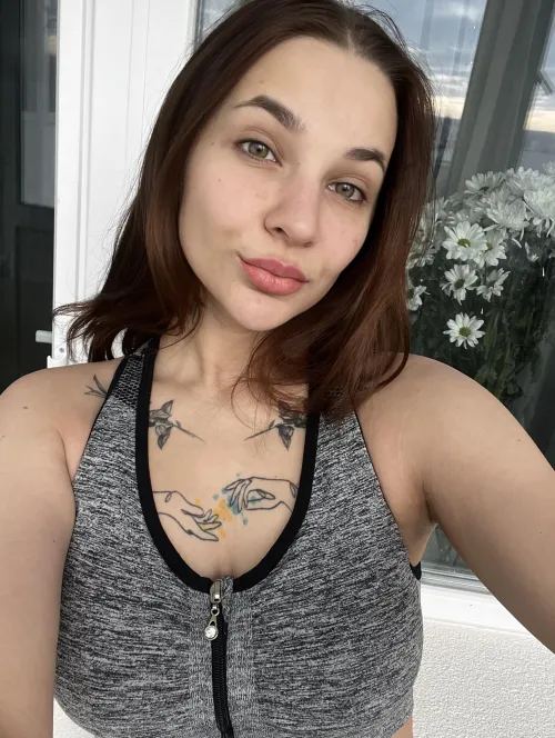 This top shows my arms, do you like it? by stouffdoor