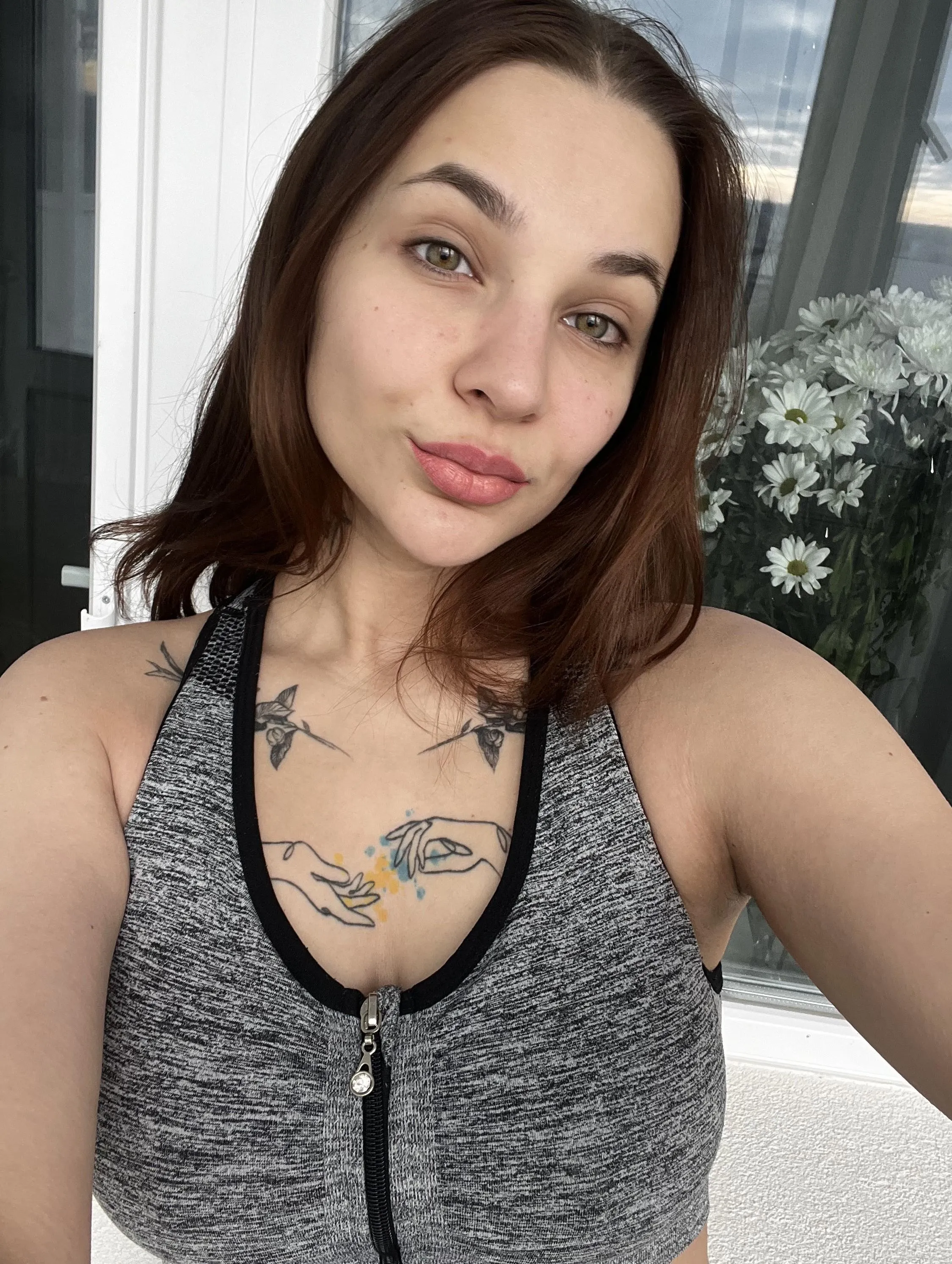 This top shows my arms, do you like it? posted by stouffdoor