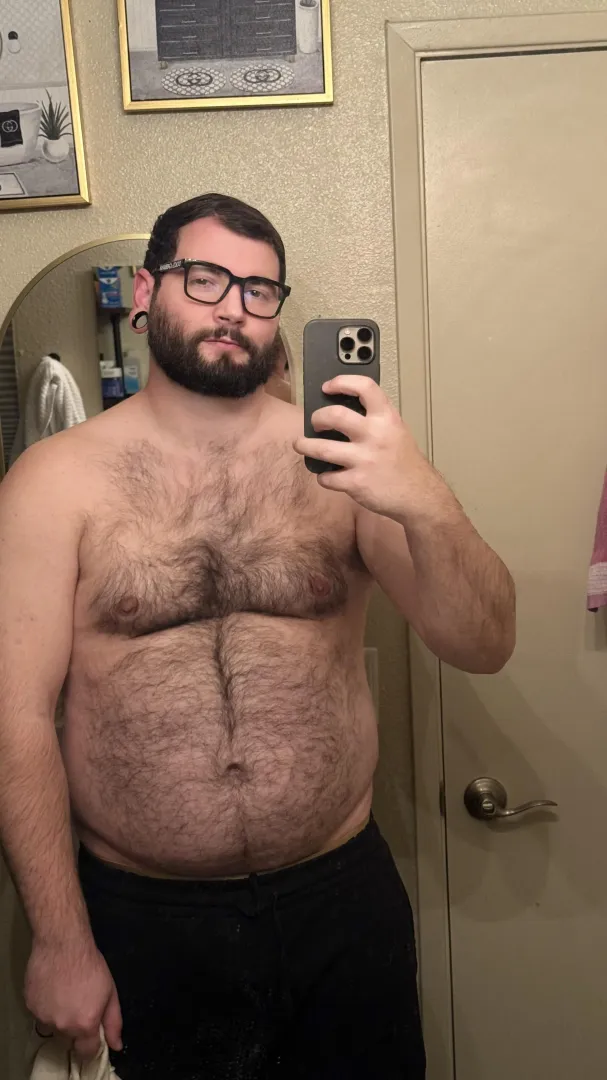 Feeling good after the gym by Bearlyadams420