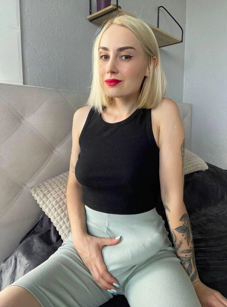 I'm all ready to fuck someone, who's in? posted by CharmingGoddessQueen