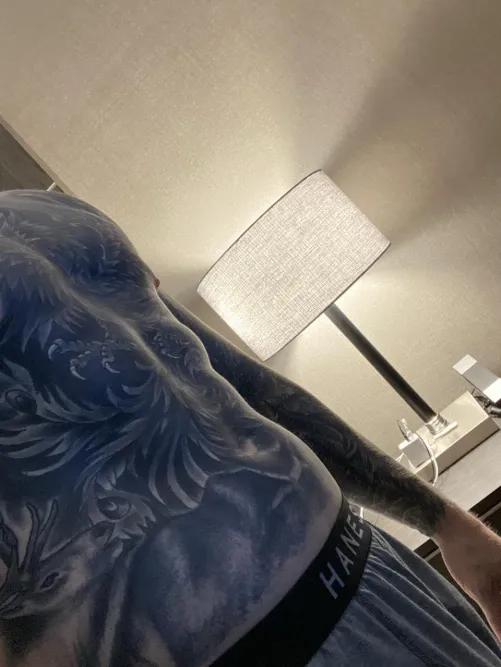 M4F any one want to have some fun with a tatted up bad boy by EZTapia