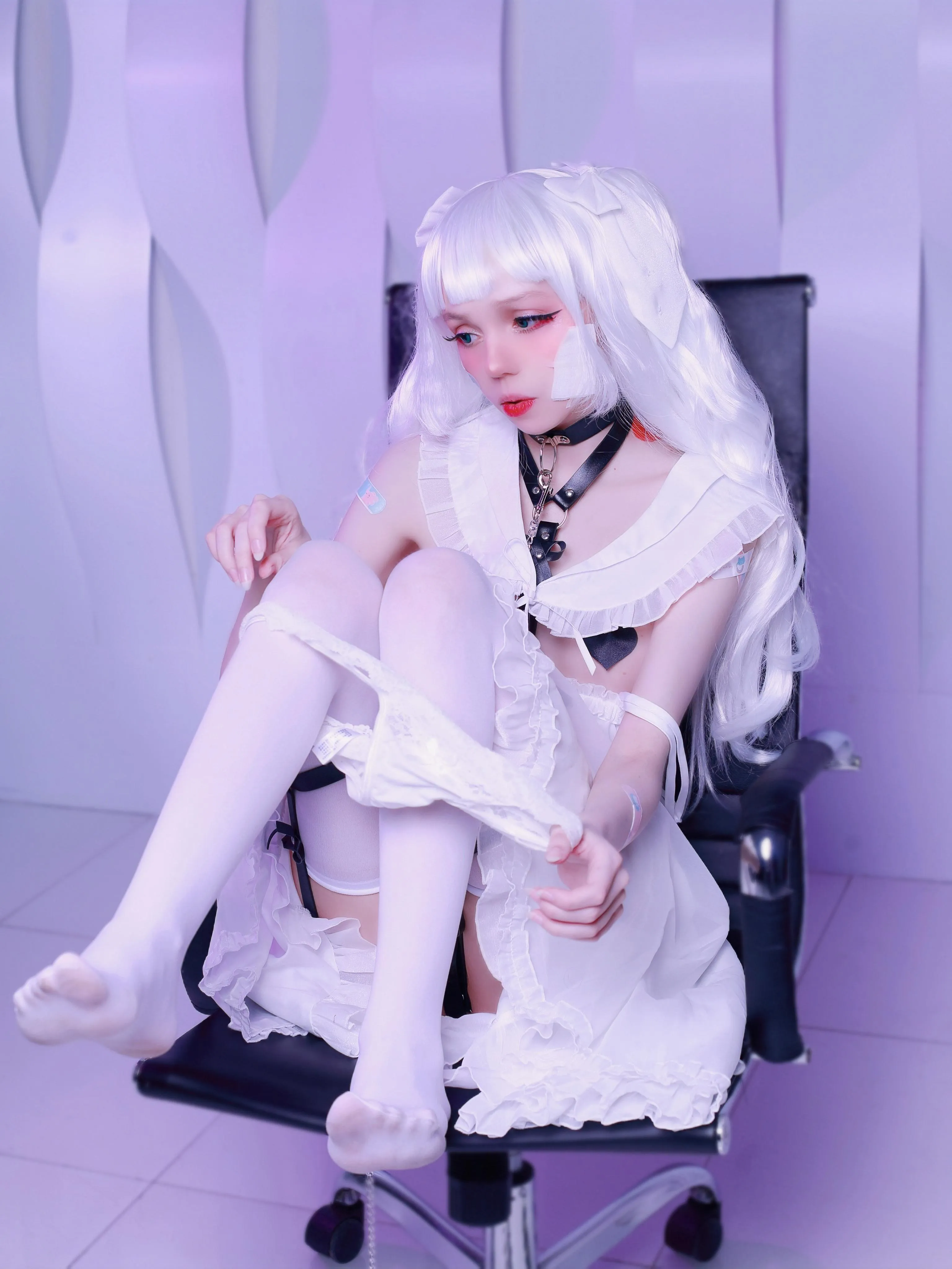 Miku-chan cosplay by Zephyr Cat posted by Zephyr__Cat