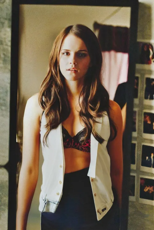 Mirror mirror, who is the most beautiful? by DiegoKartalis