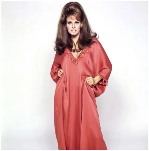 Raquel Welch (1967) by bil_sabab