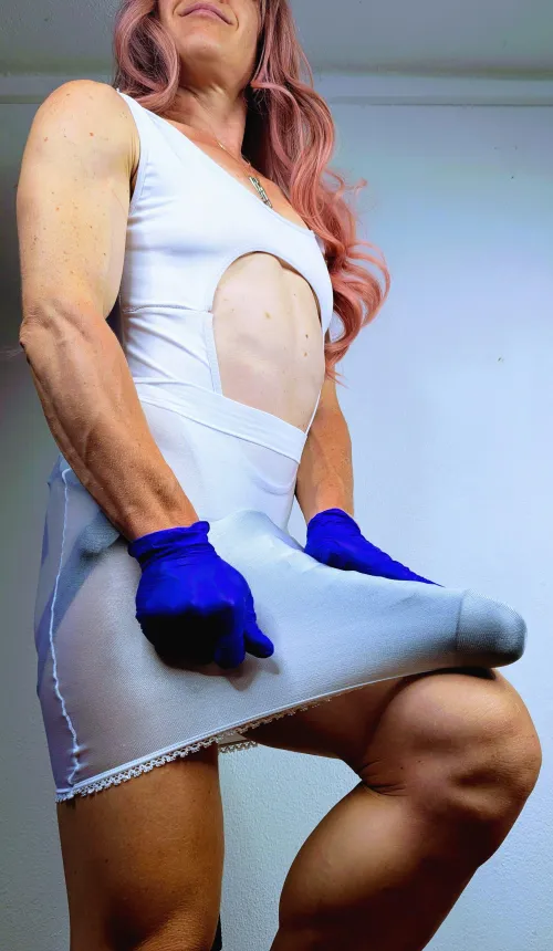 What would you do if I snuggled up behind you on the subway? by powerfulzoyaxxx