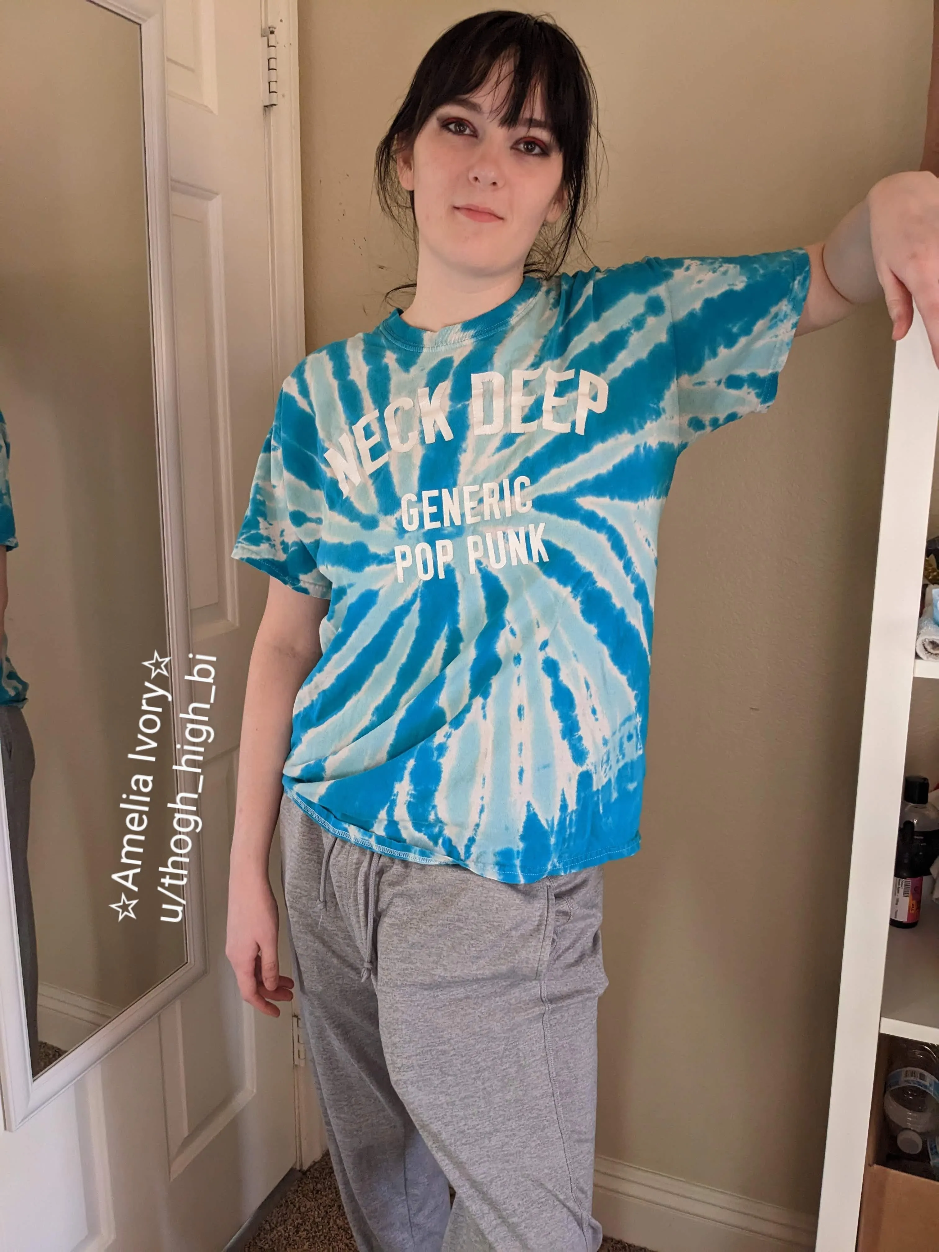 If you had to guess how big my cock is before I whipped it out, what would you guess? posted by thogh_high_bi