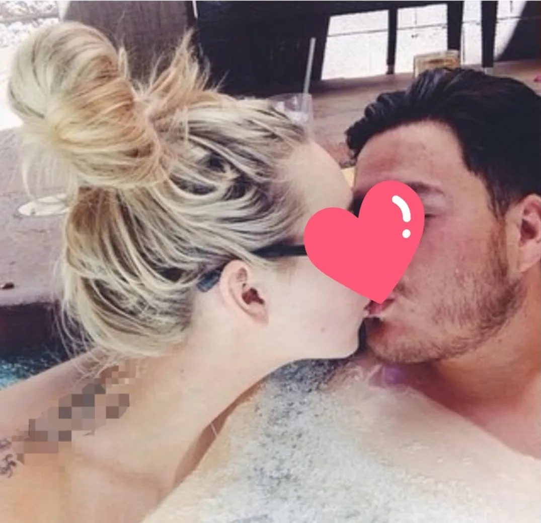 Laid back couple in our mid-30s looking to meet fun, easygoing friends. No rush, no pressure...just making connections and seeing how it evovled. Send us a message with a little intro about yourself. Be respectful and ready to shoot over a pic. posted by ExoticInflation1294