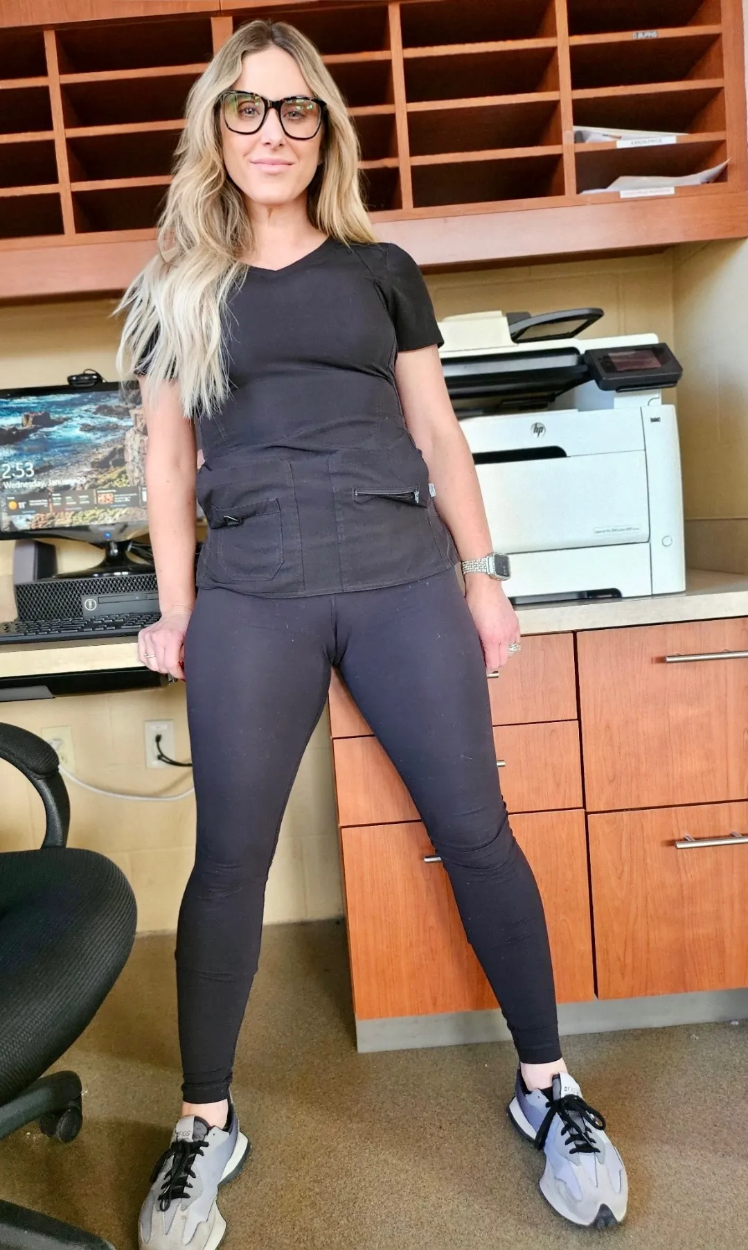 Patients and staff love it when my kitty is hungry posted by nikkidee954112