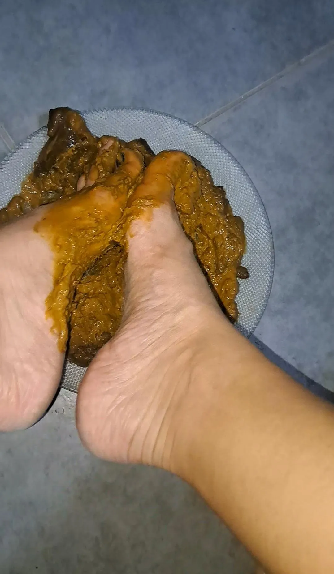 Can I make you come with my feet? [F] posted by Hannaspencer11