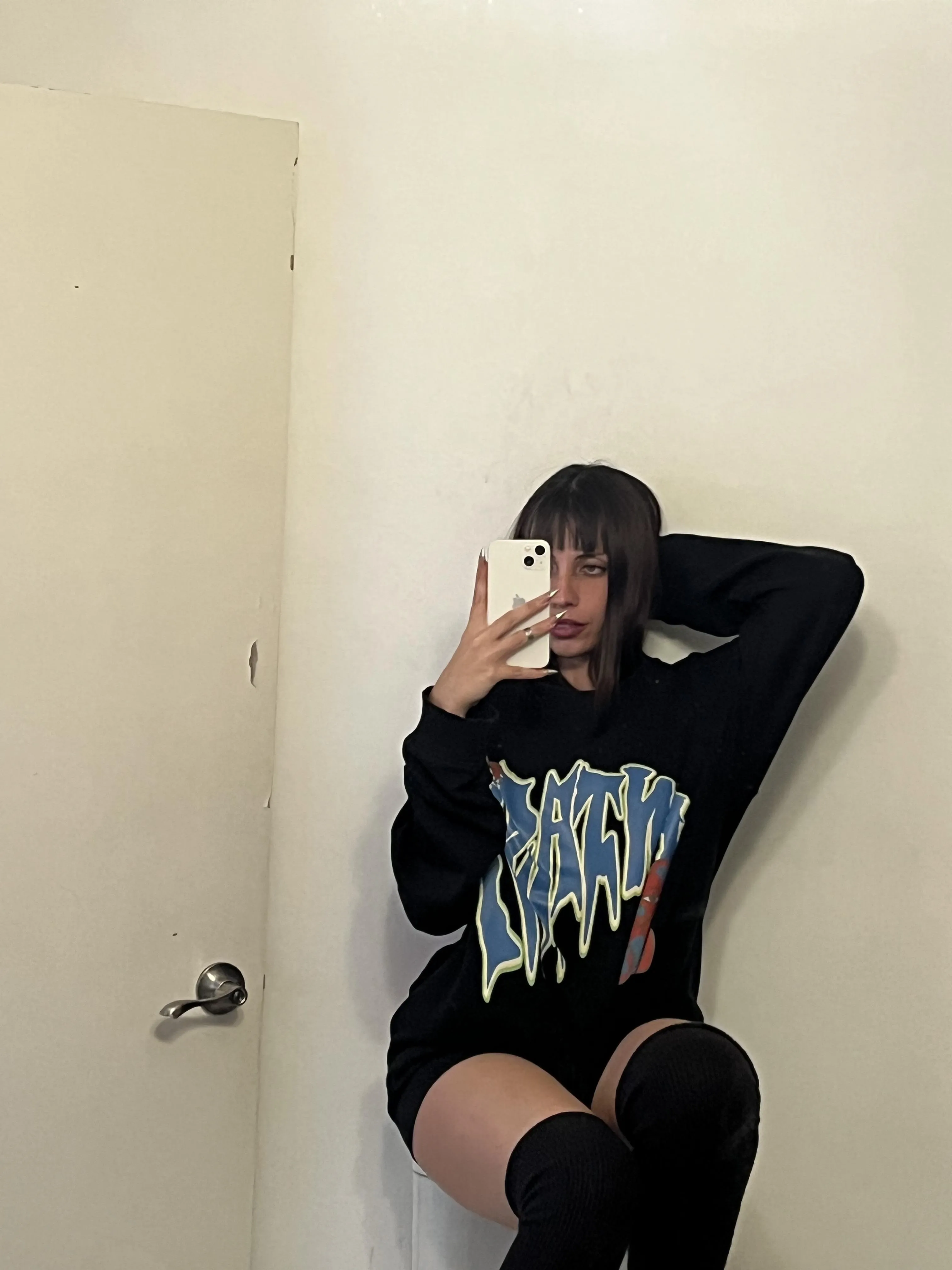 Goth vibes posted by kimisias