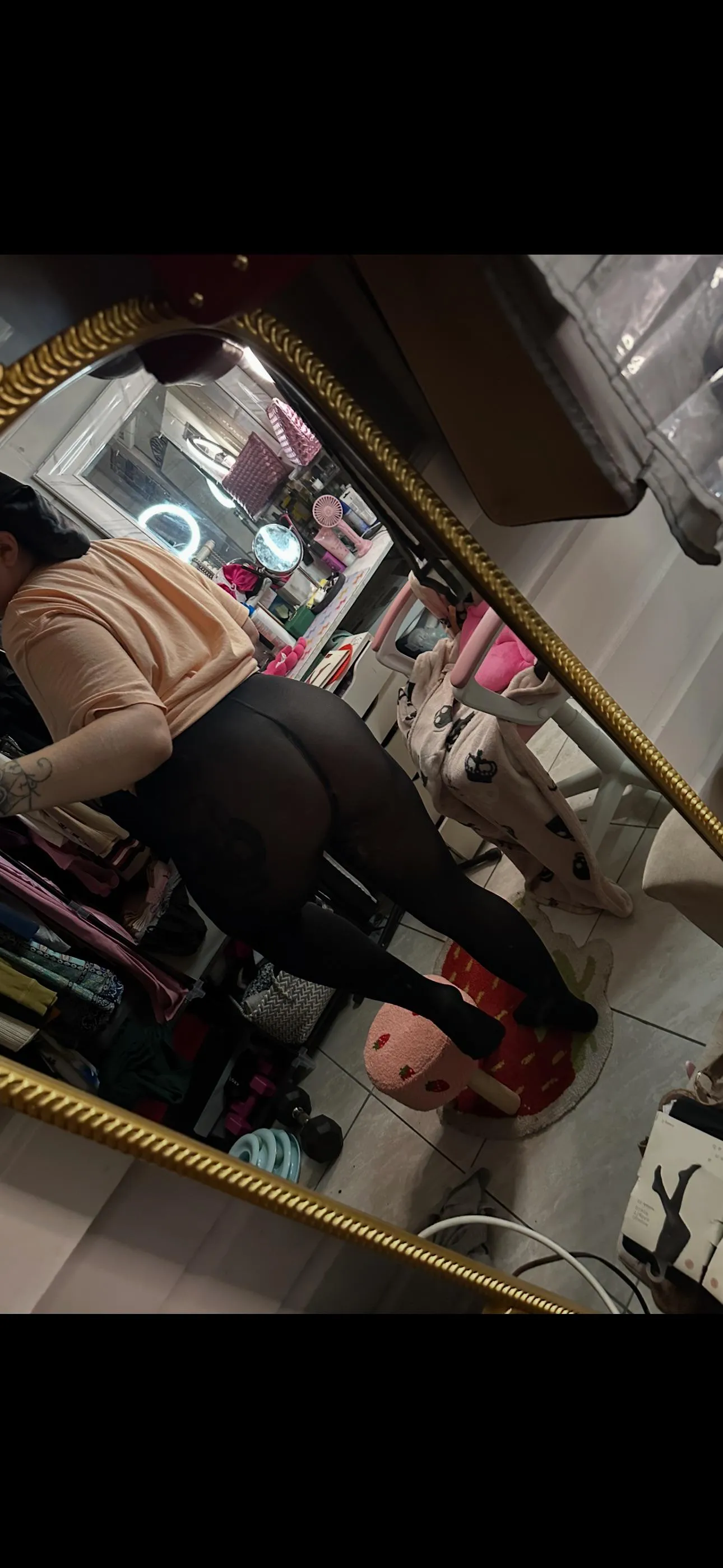 I love nylons they keep me so warm posted by GINGERGIRLYY777