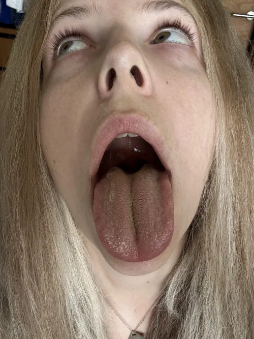 Long tongue, short time: who's ready to give it a lick? by lulusdreamz