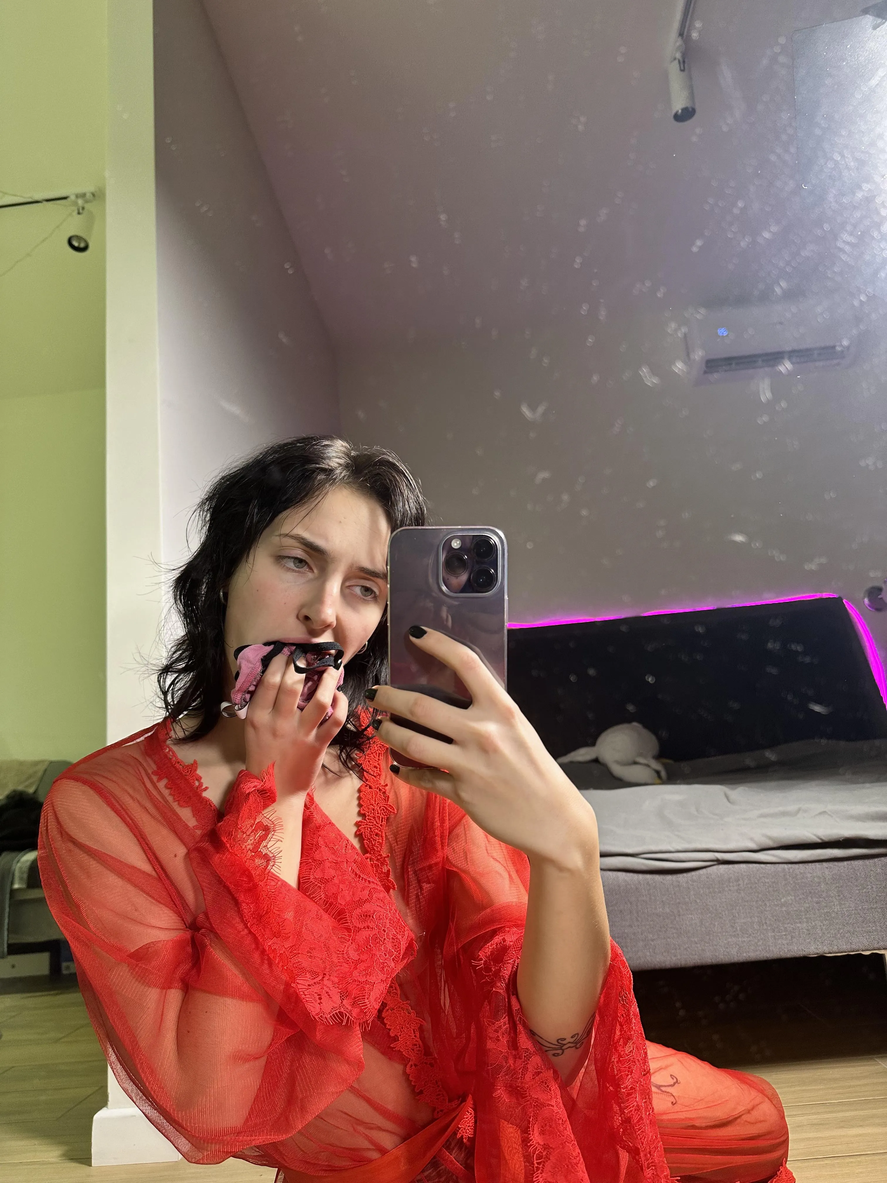 Mmm so tasty and smells so strong posted by RocoRude