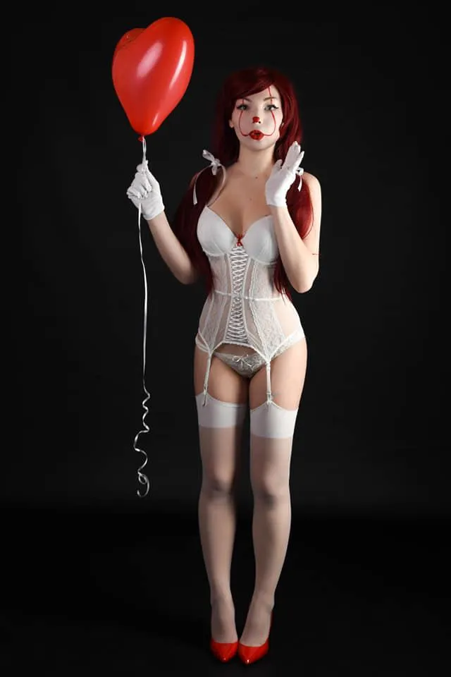 Pennywise (It) by Angelina Spaska posted by angelina-spaska