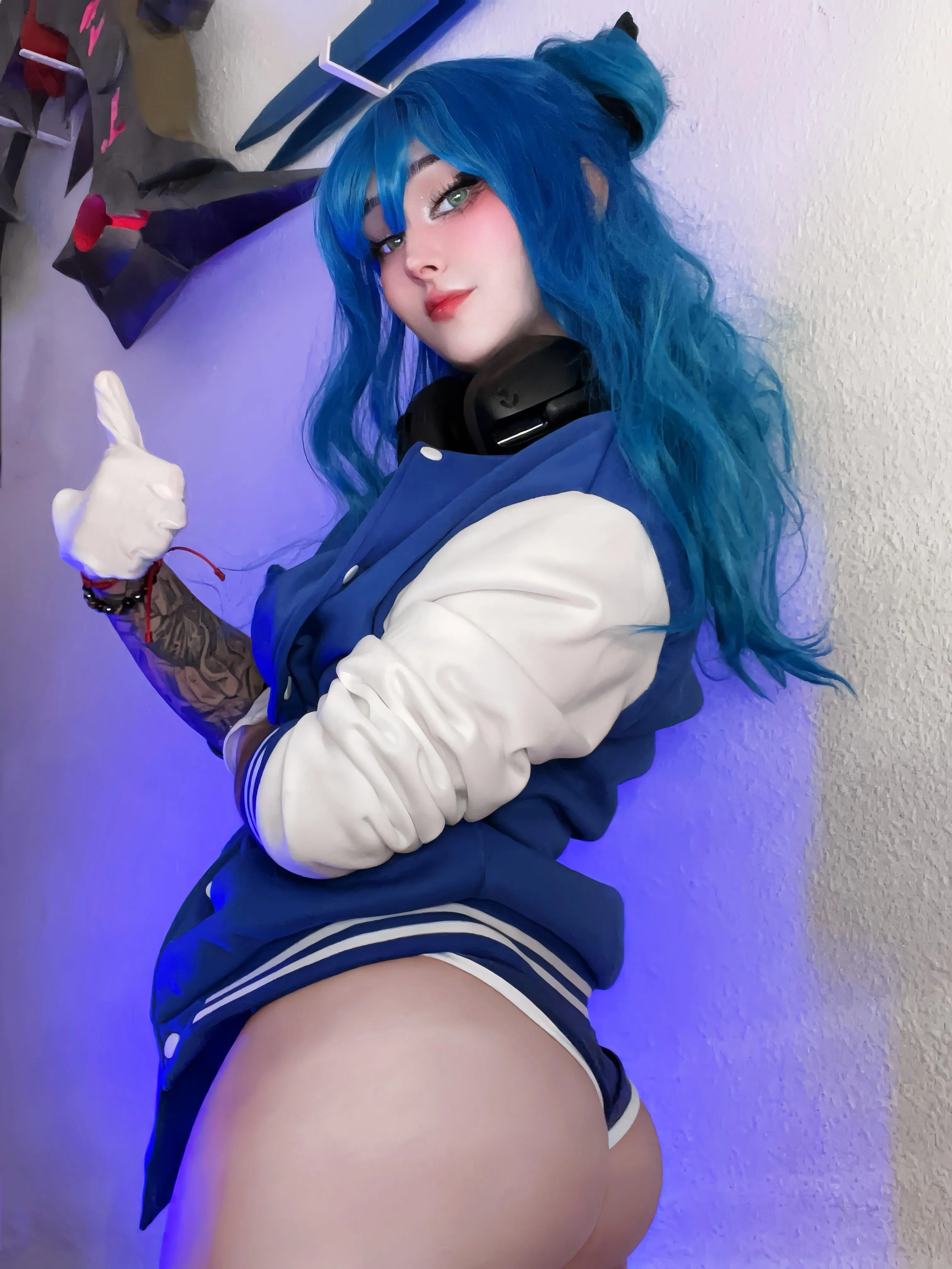 Sonic Cosplay by Nyukix posted by Nyukix