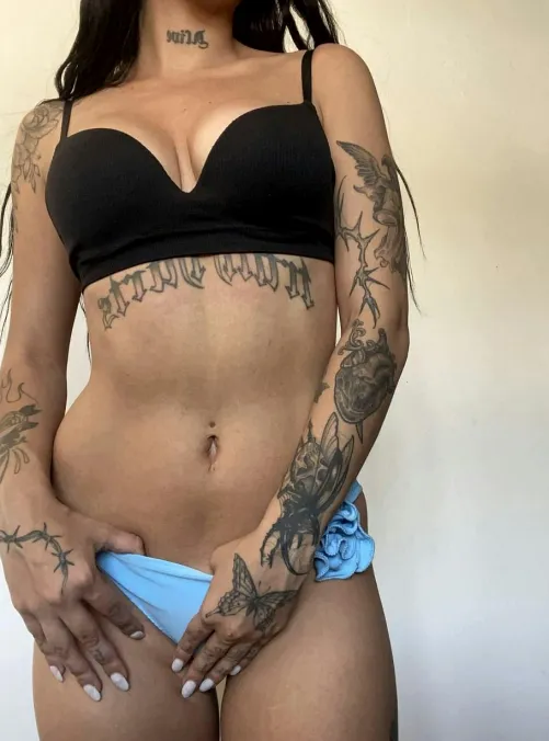 Wearing your favorite color, wanna pull it down? and start your first move. by SkyWandaPink