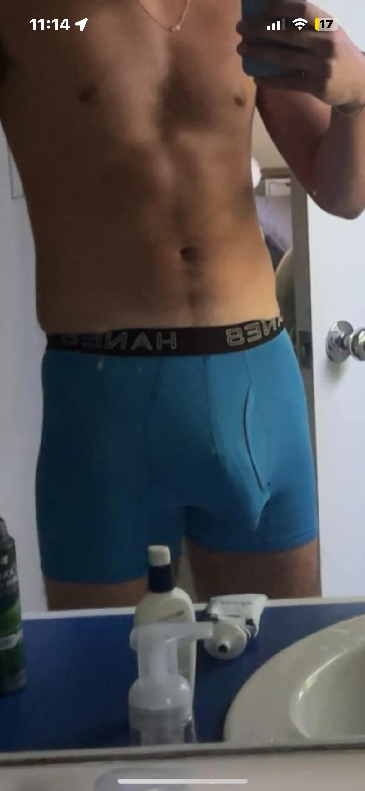 22 Straight Male bored horny posted by NeighborhoodTough525