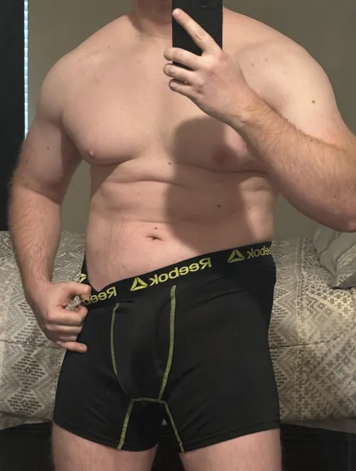 35 Nashville bull looking for hotwives & cougars by camnashvill89