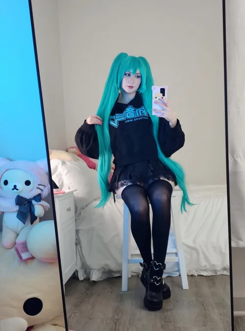 Hatsune Miku Casual Cosplay by gintkunya by gintkunya