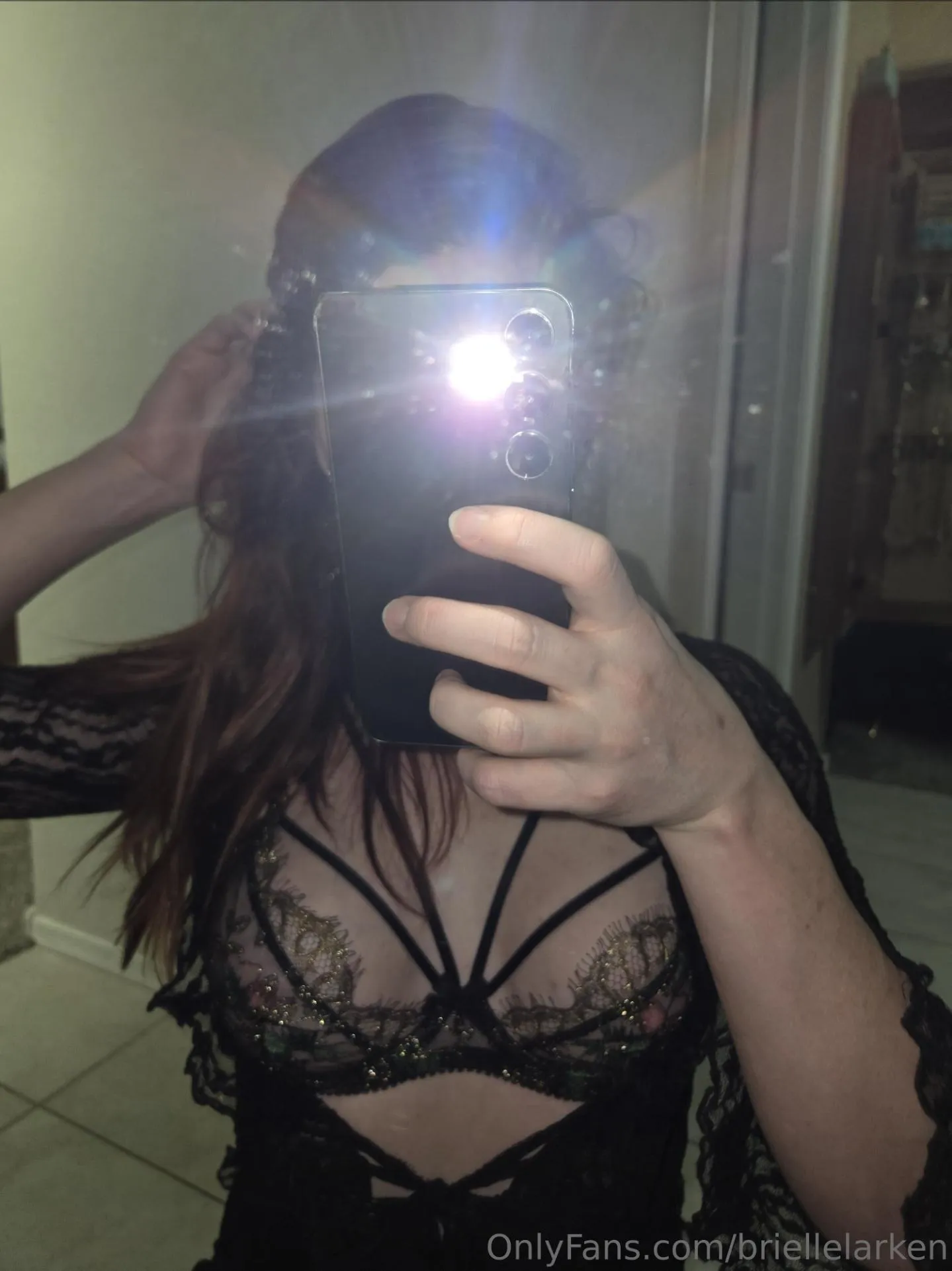 Meet in your office for lunch? posted by YesBrielle