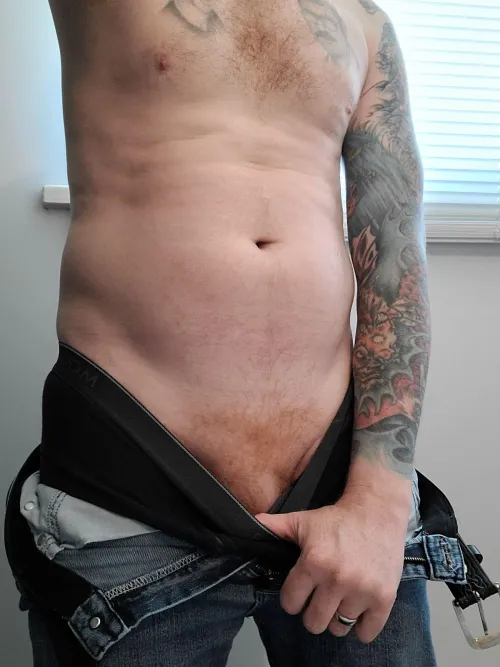 You should knock before you enter a room by Evilgingervitis