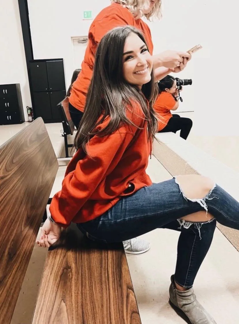 Beautiful smile posted by Big_Candidate7609