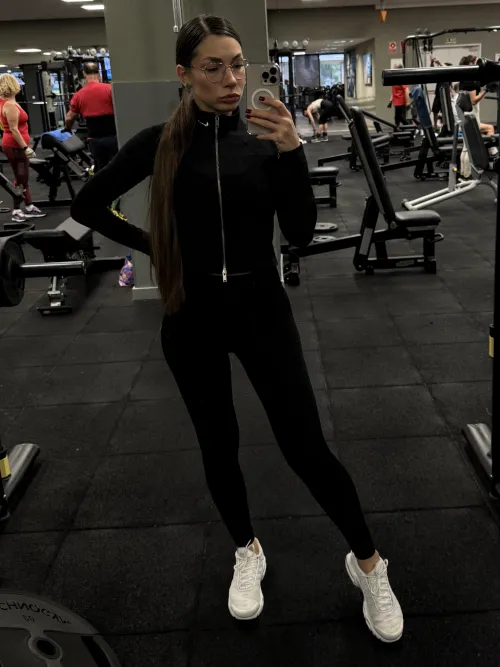 Black and white by Kitty_dreamsss