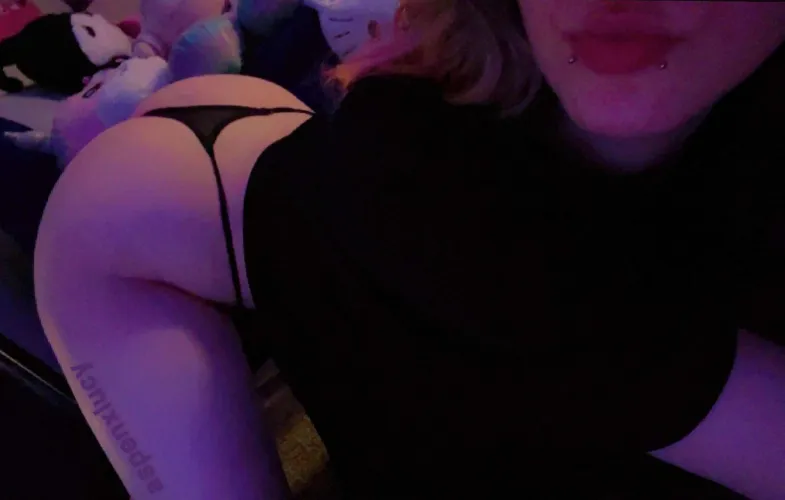 EDGE 😈🖤 by AspennArashi