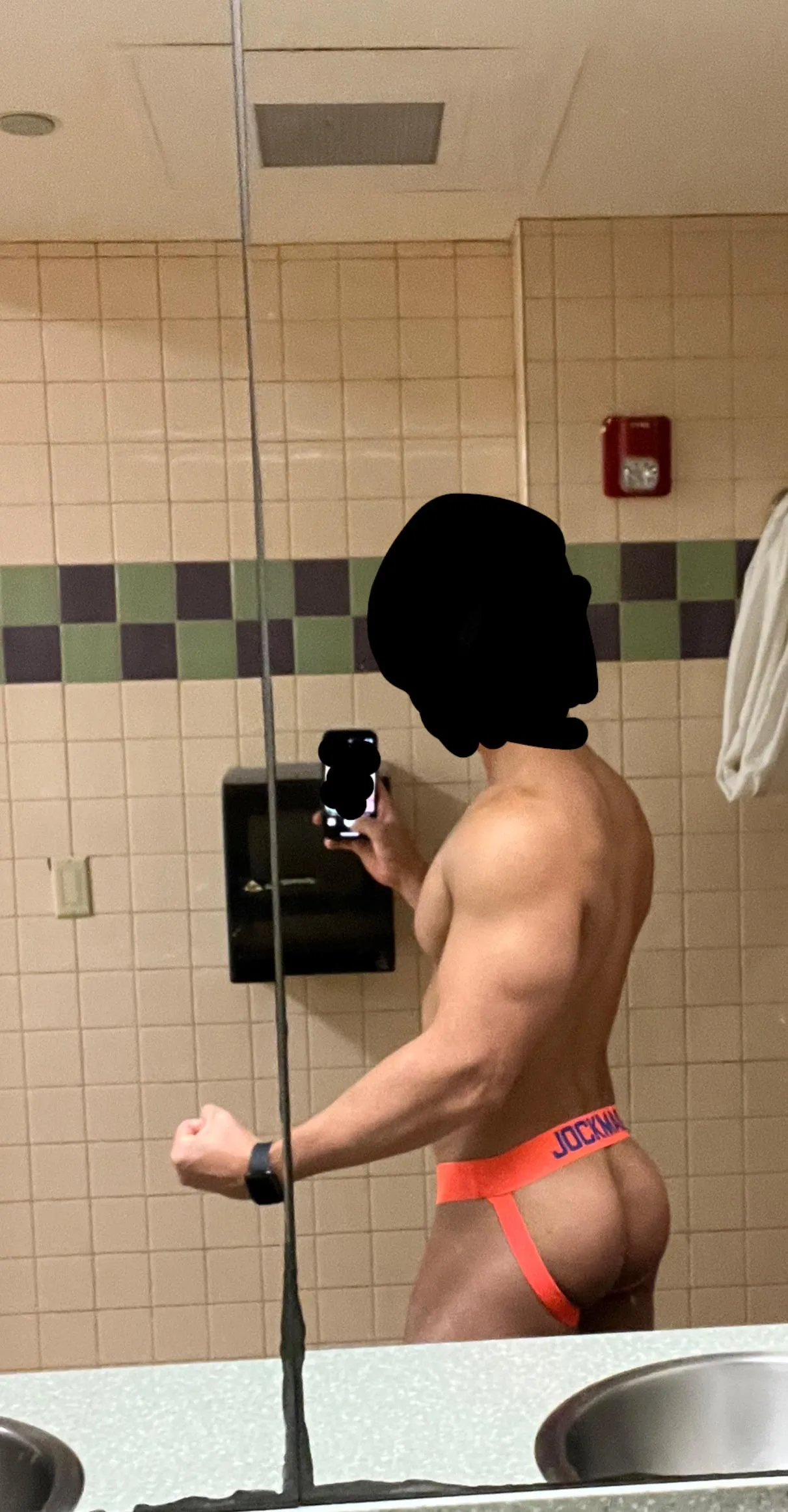 It’s really hard to grow a big but and legs ☹️😔…but I’m in the process of getting them big!! posted by I_like_fun1